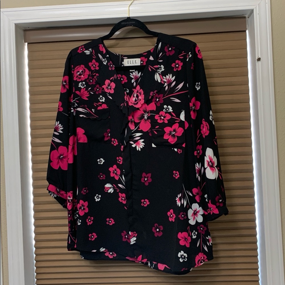 ELLE Extra Large blouse. Beautiful pink flowers on sheer black.